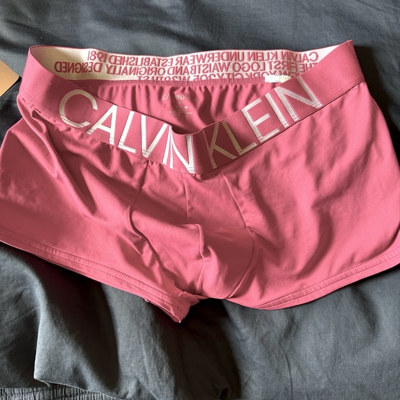 Men’s CK trunks. Worn but still like new - Picture 2 of 3